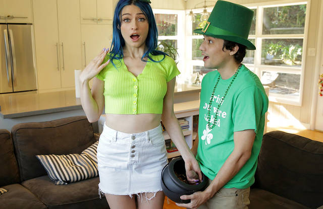 Сладкое сокровище в котелке, но не на конце радуги. Сладкое сокровище в котелке, но не на конце радуги.